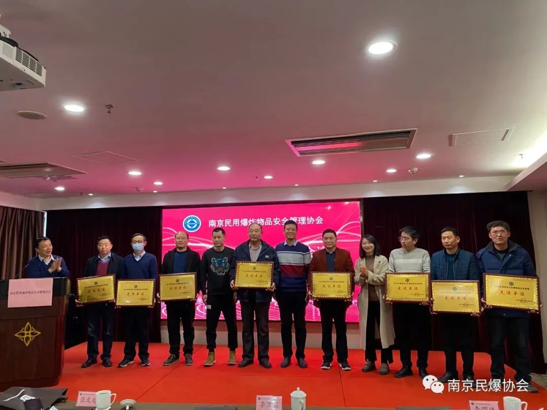 1677137101680130.jpg 2.jpg